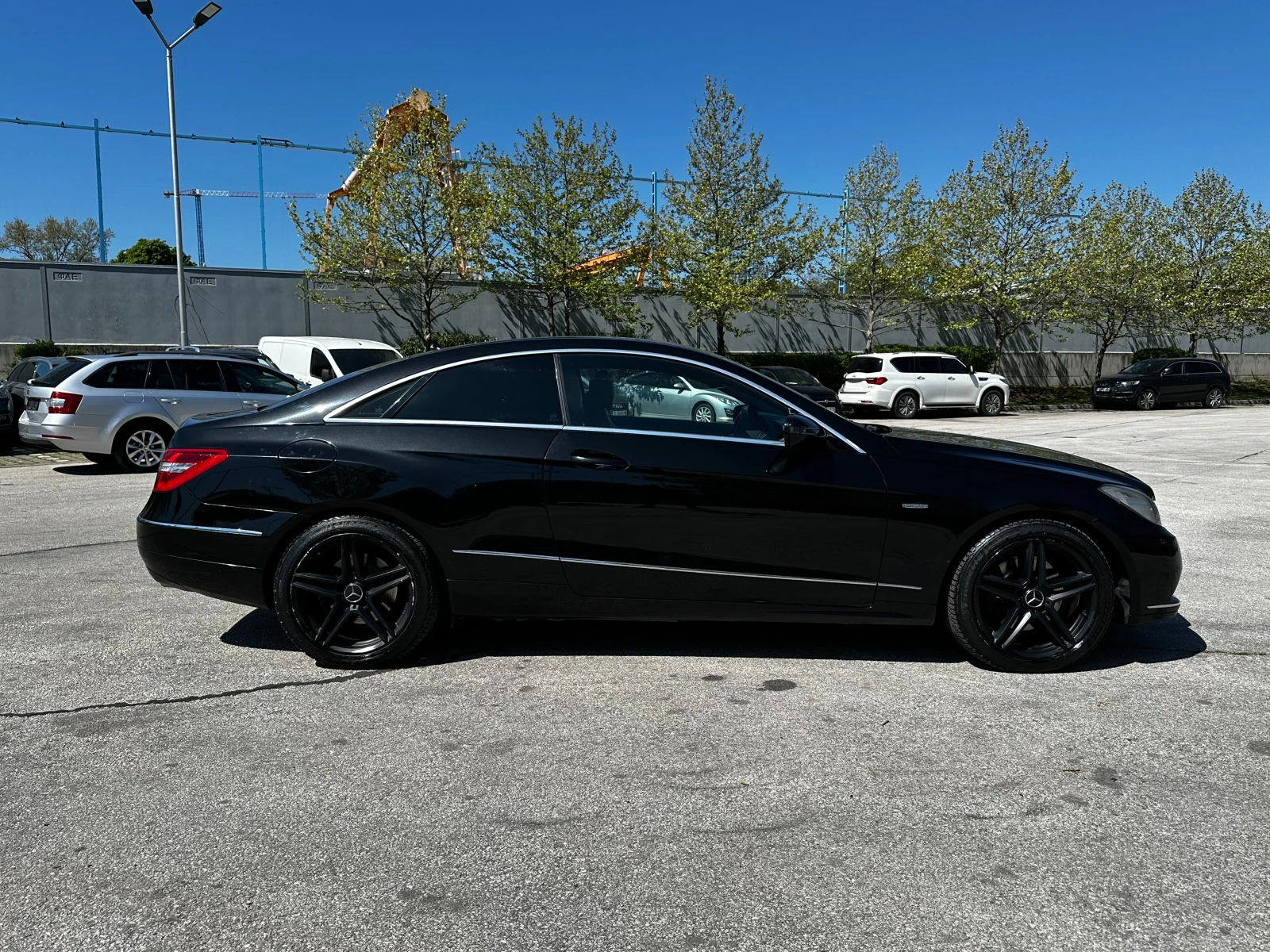 Mercedes-Benz E 350 Avantgarde, снимка 5 - Автомобили и джипове - 54424518