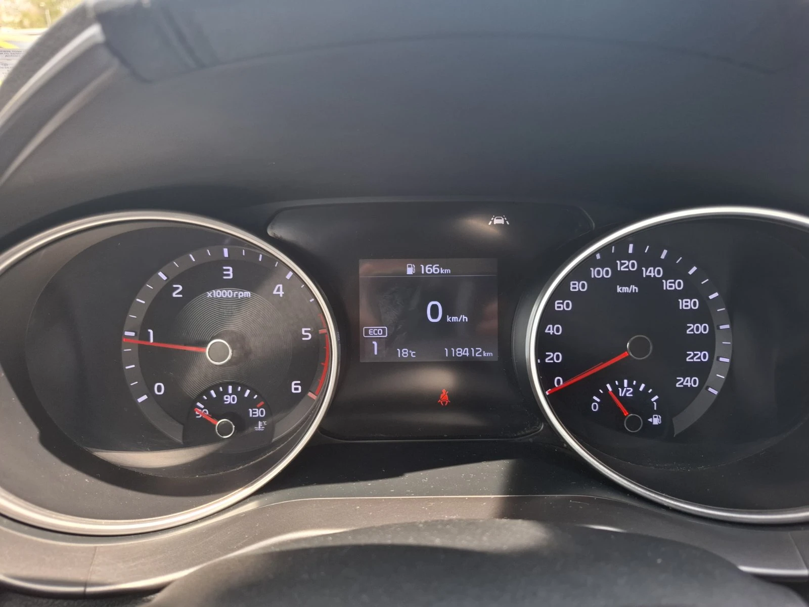 Kia Ceed 1.6 crdi Гаранция, снимка 10 - Автомобили и джипове - 54960232