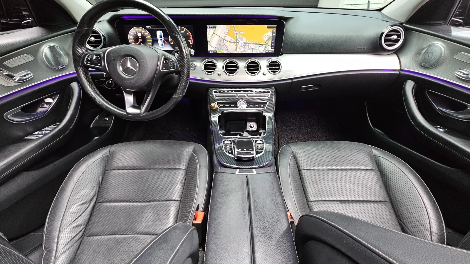 Mercedes-Benz E 300 Avantgarde, снимка 7 - Автомобили и джипове - 56070169