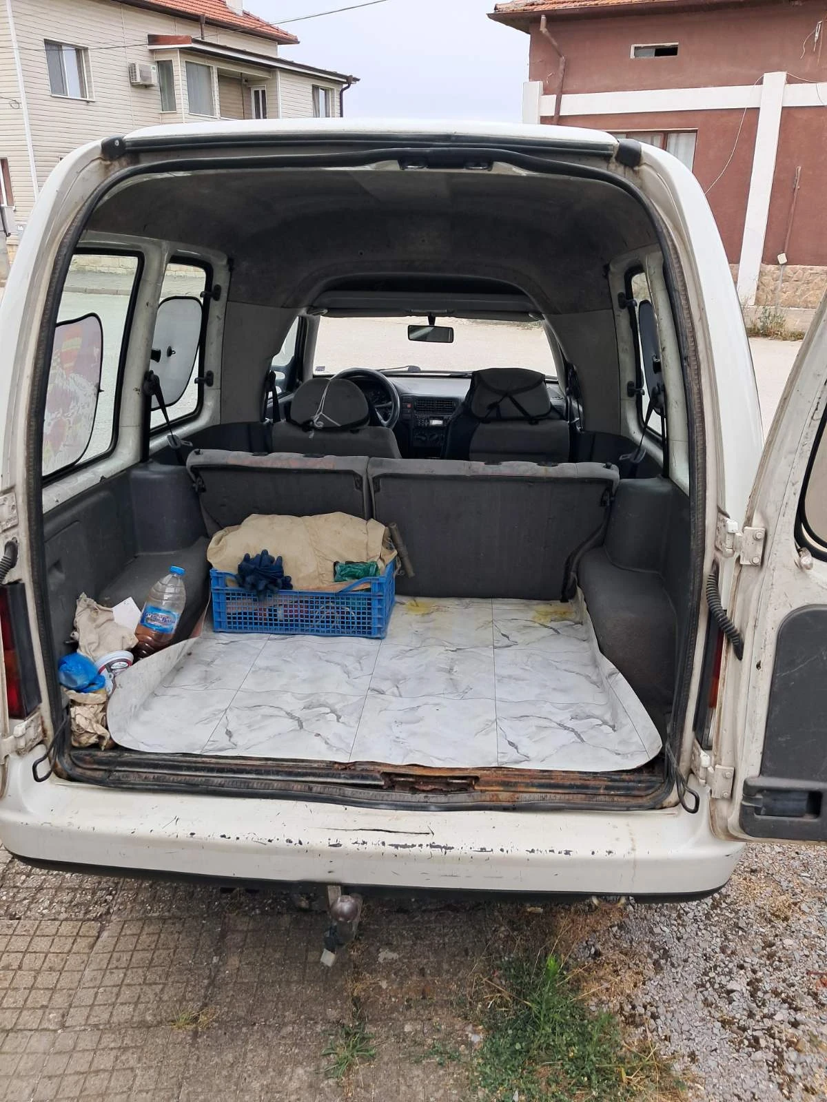 VW Caddy, снимка 4 - Автомобили и джипове - 56184030