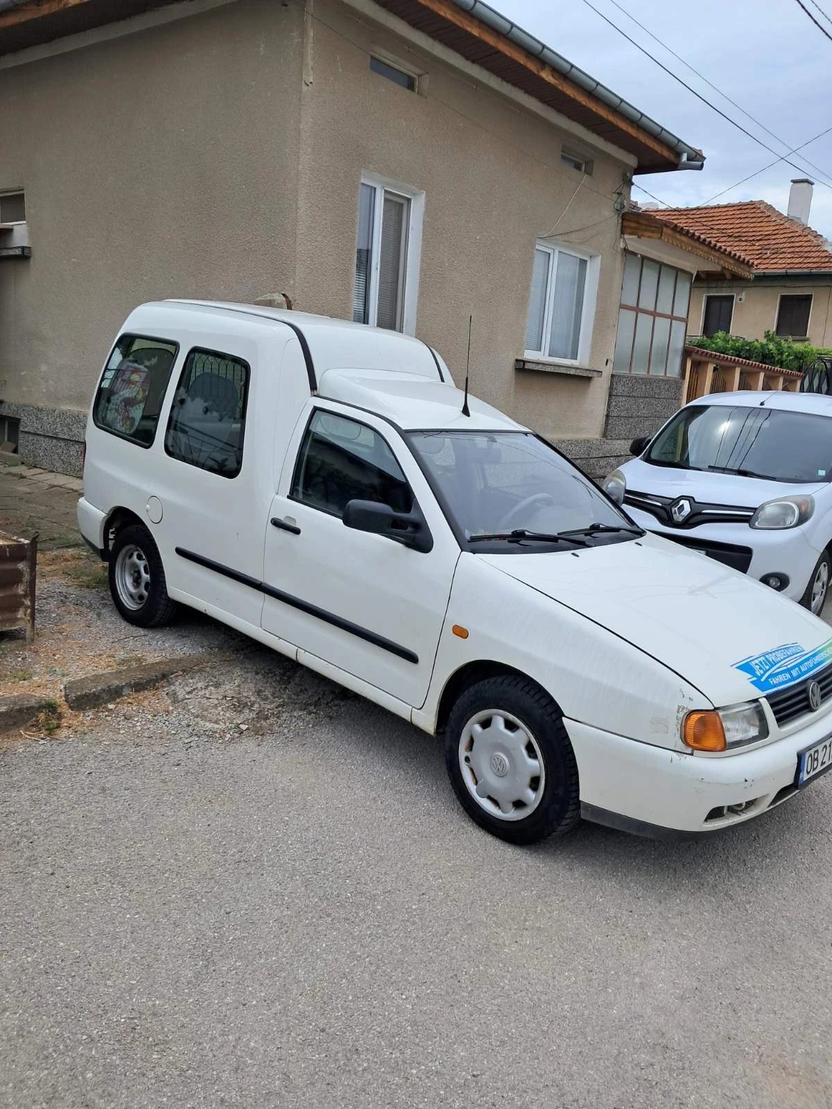 VW Caddy, снимка 2 - Автомобили и джипове - 56184030