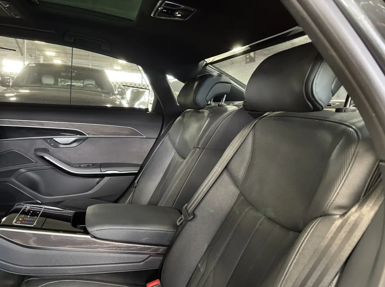 Audi A8, снимка 16 - Автомобили и джипове - 56628361