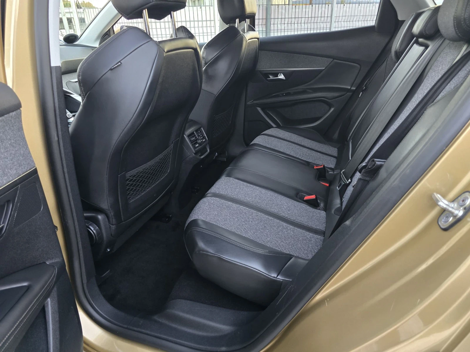 Peugeot 3008 1.6 HDI ALLURE 120kc | Mobile.bg � ����������� 13