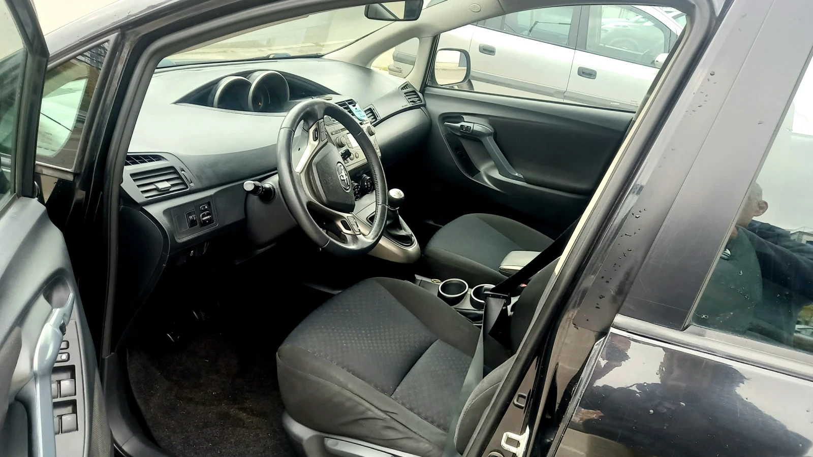 Toyota Verso Миниван, снимка 8 - Автомобили и джипове - 56712062
