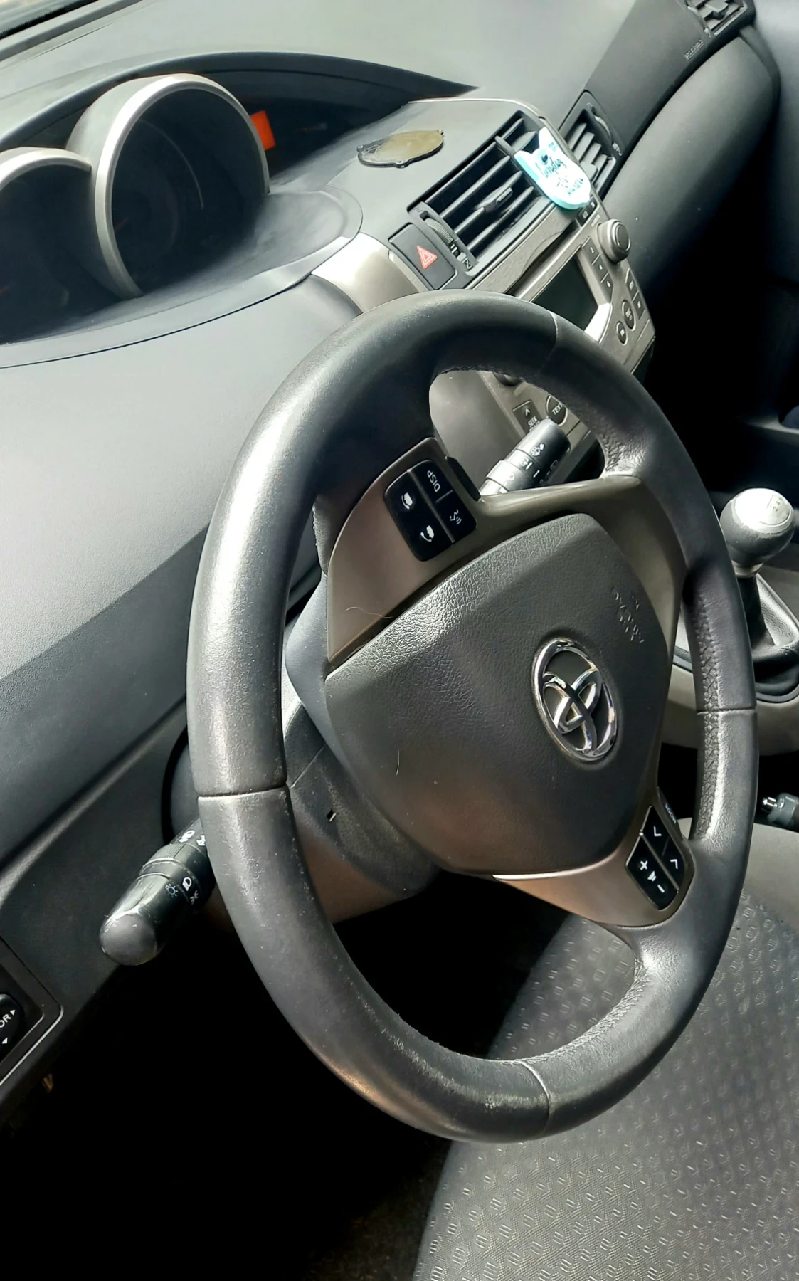 Toyota Verso Миниван, снимка 15 - Автомобили и джипове - 56712062