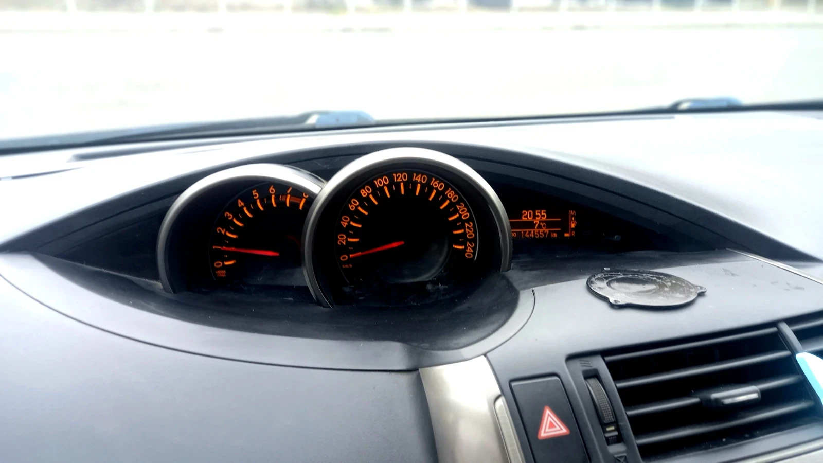 Toyota Verso Миниван, снимка 10 - Автомобили и джипове - 56712062
