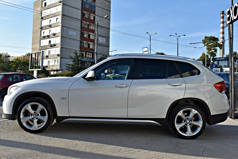 BMW X1 2.3d* xDrive* PANORAMA* CAMERA, снимка 2 - Автомобили и джипове - 47376217