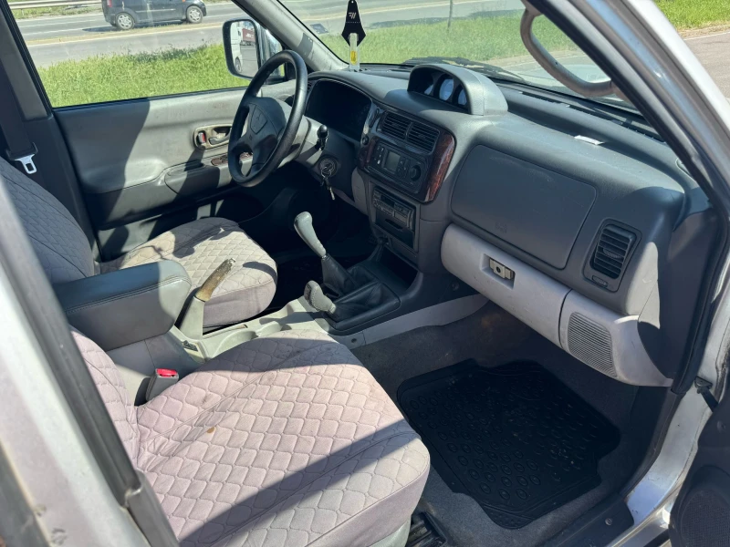 Mitsubishi Pajero sport 2.5 , снимка 9 - Автомобили и джипове - 50591784