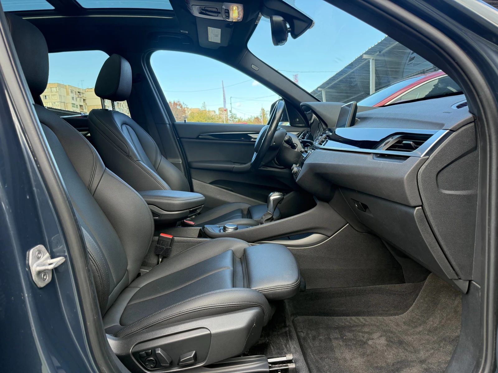 BMW X1 28i XDRIVE - изображение 8