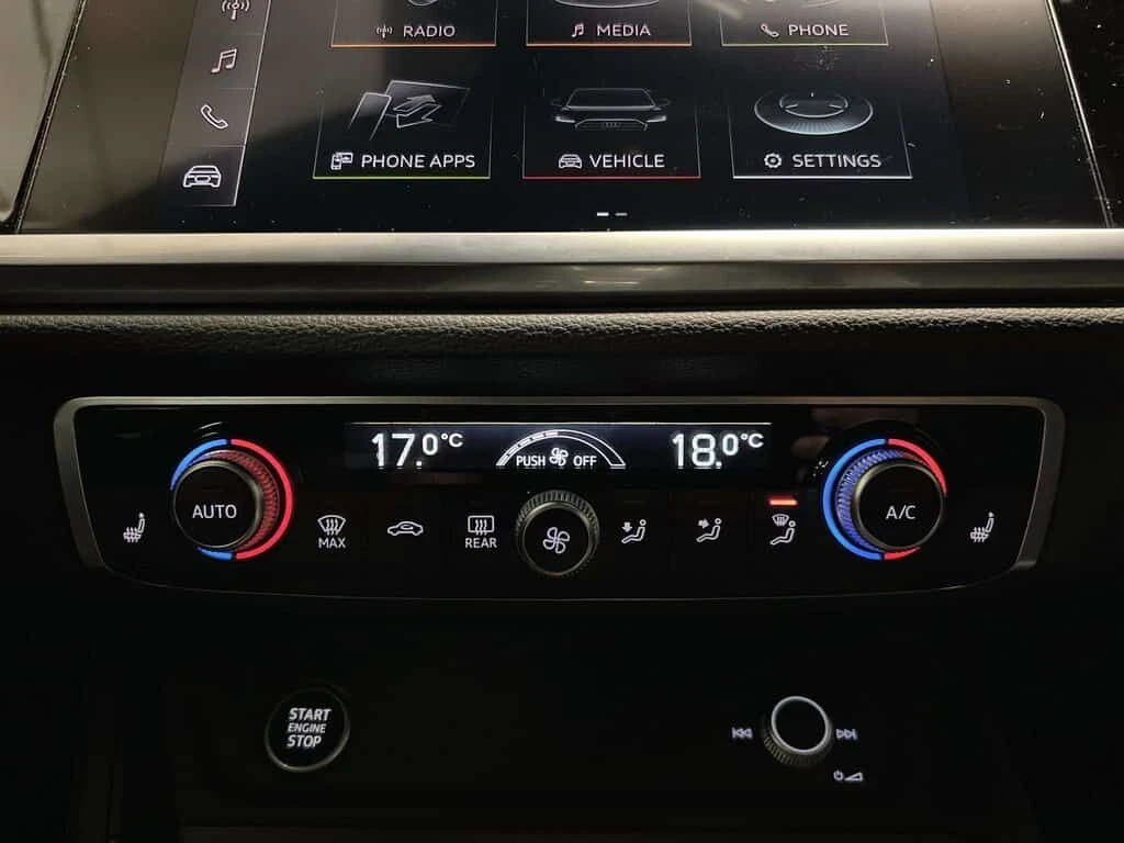 Audi Q3 * Progressiv 45 TFSI quattro | PROGRESSIVE | S LIN, снимка 15 - Автомобили и джипове - 53962571