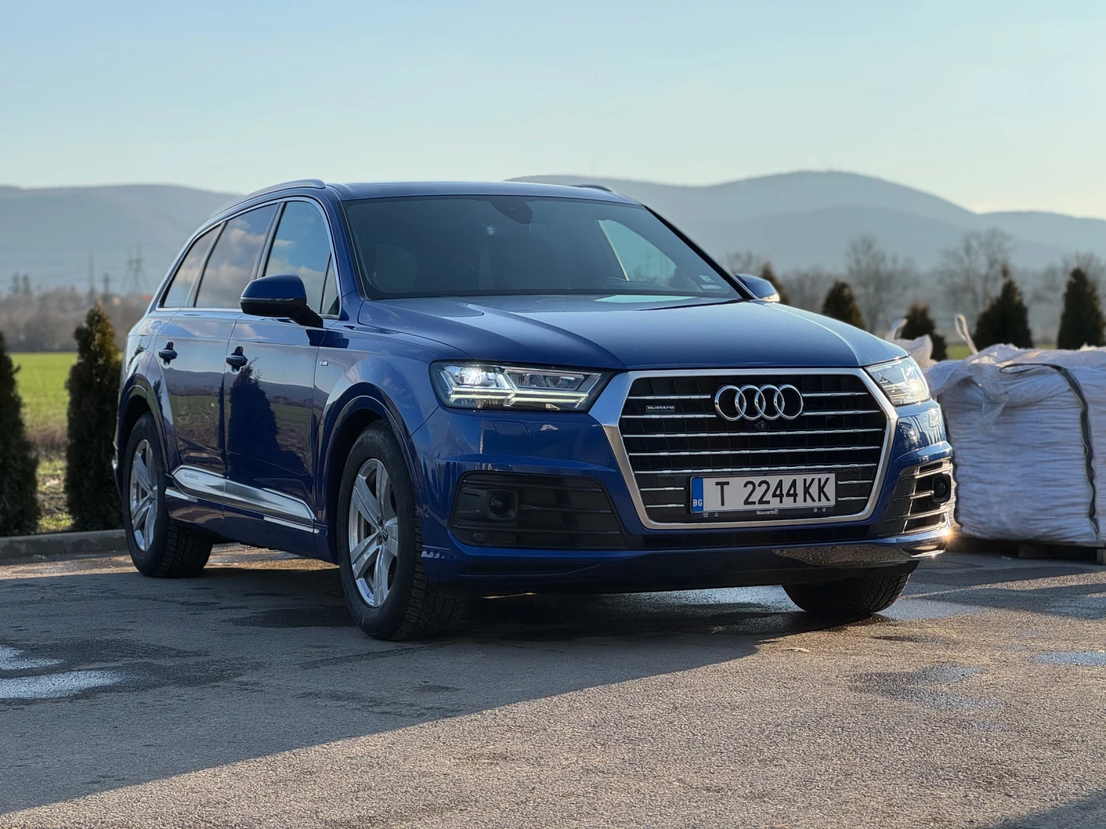 Audi Q7 3.0TDI S-line, снимка 2 - Автомобили и джипове - 54221111