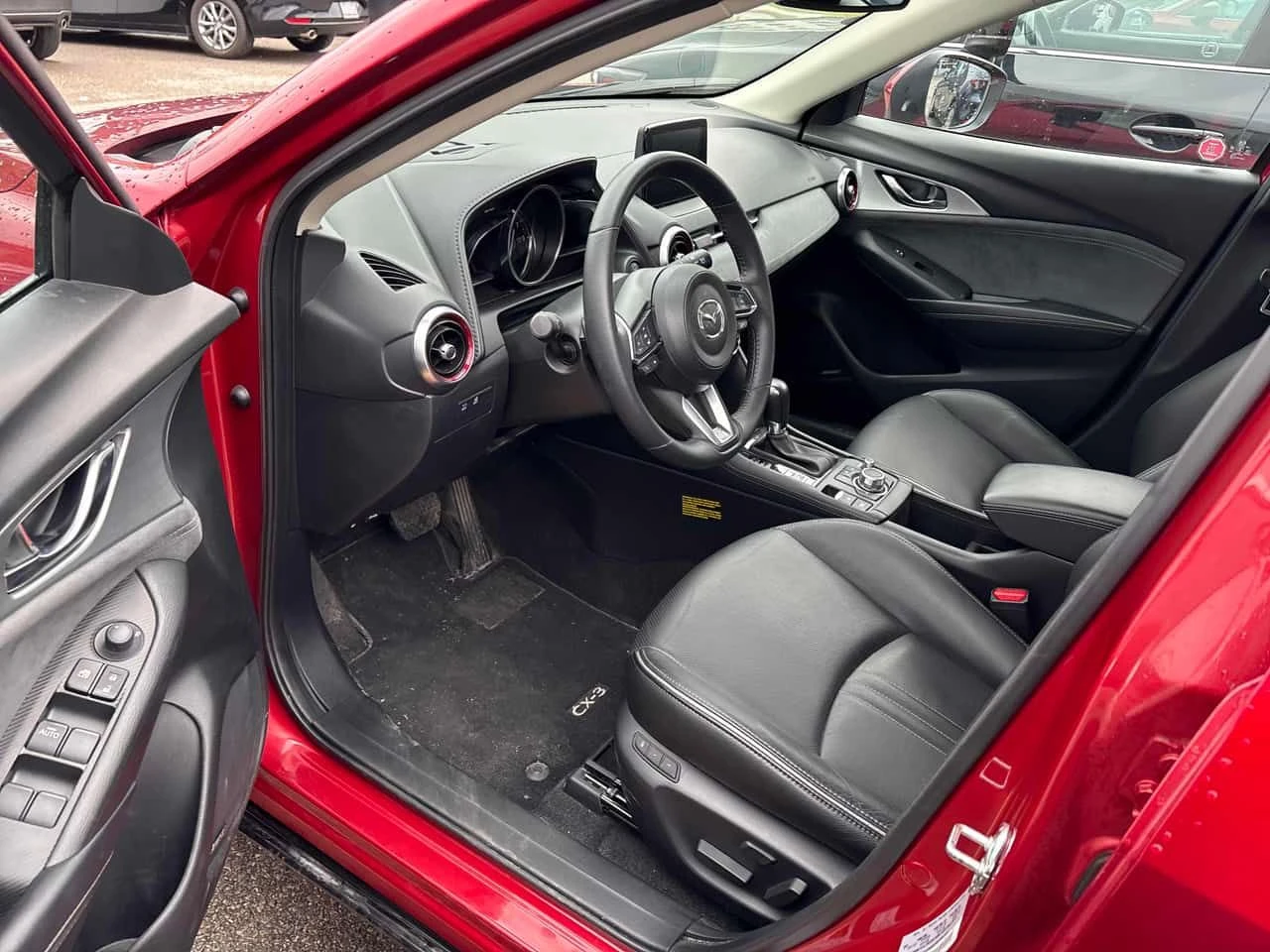Mazda CX-3 * GT * CARFAX * БЕЗ ПЪРВОНАЧАЛНА ВНОСКА, снимка 7 - Автомобили и джипове - 54608526