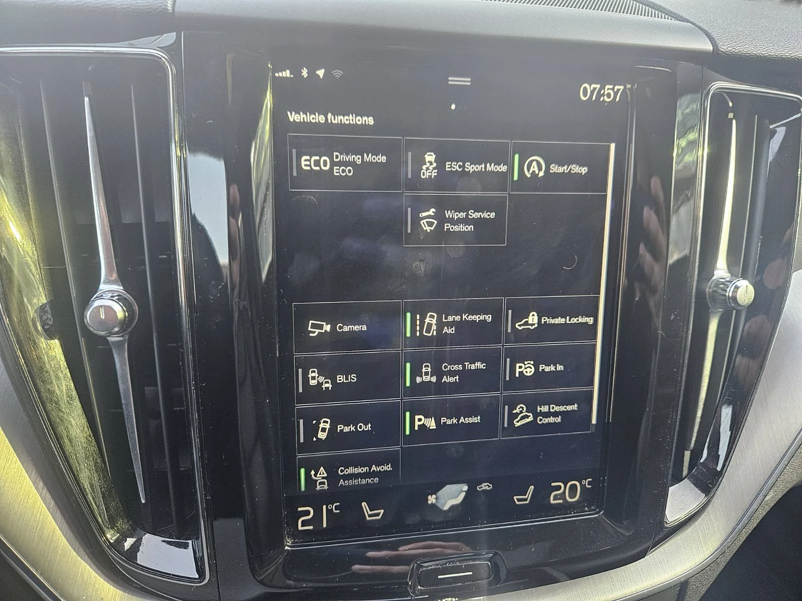 Volvo XC60 T5 AWD Сервизна история, снимка 12 - Автомобили и джипове - 55138410