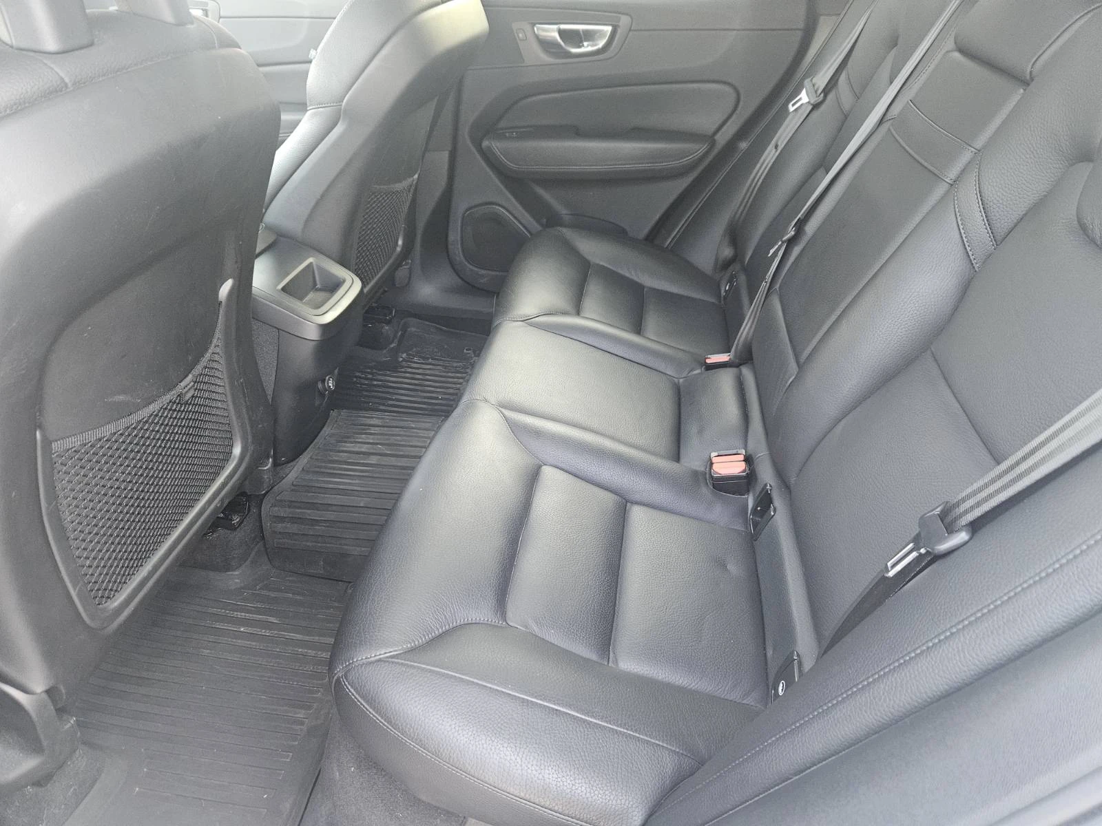 Volvo XC60 T5 AWD Сервизна история, снимка 9 - Автомобили и джипове - 55138410