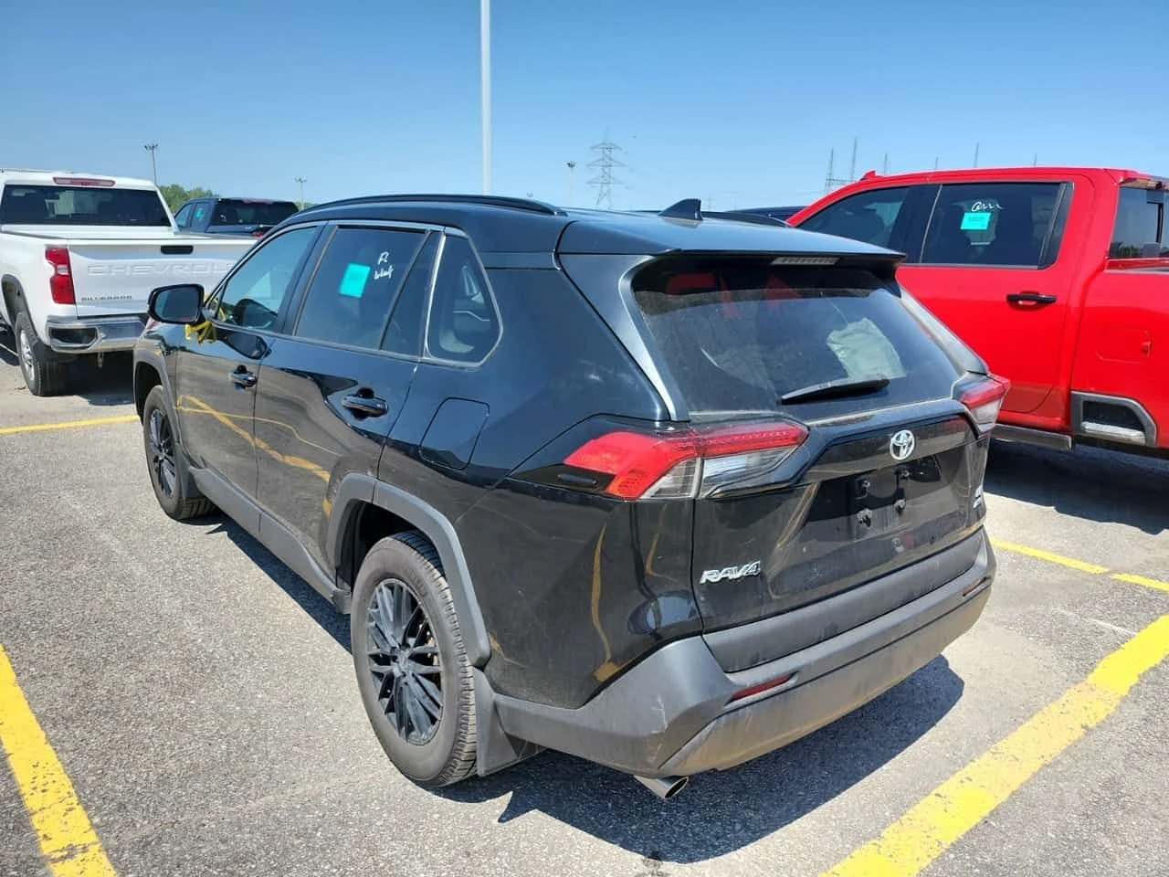 Toyota Rav4  LE | ЦЕНА ДО БЪЛГАРИЯ | АВТОКРЕДИТ , снимка 4 - Автомобили и джипове - 55387418