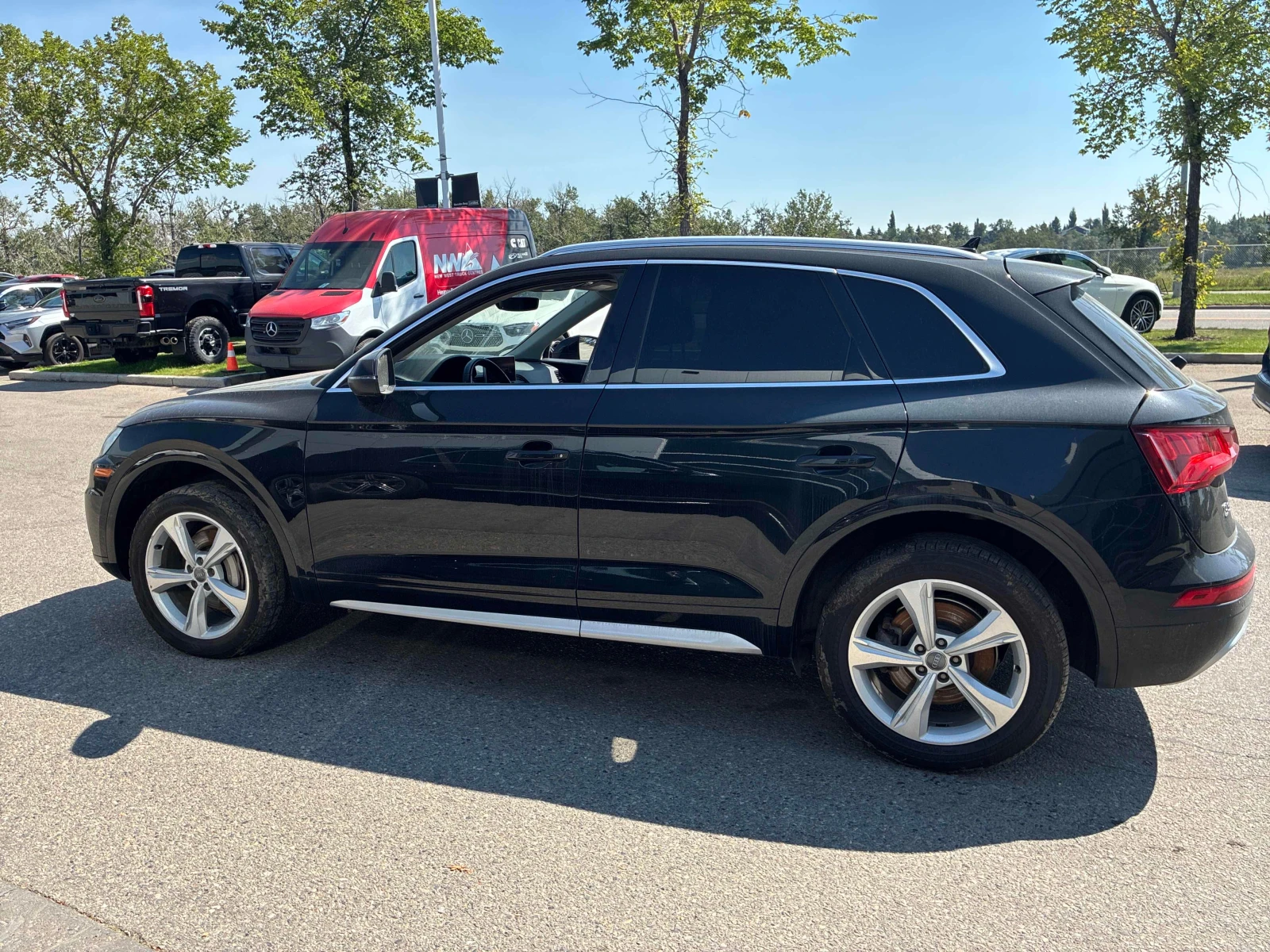 Audi Q5 * Progressiv * 360КАМЕРИ* CARFAX * АВТОКРЕДИТ* , снимка 2 - Автомобили и джипове - 55891400