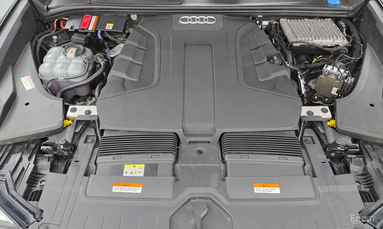 Audi Q8  50 TDI QUATTRO PREMIUM | 2021 | 63508 km, снимка 4 - Автомобили и джипове - 56074063