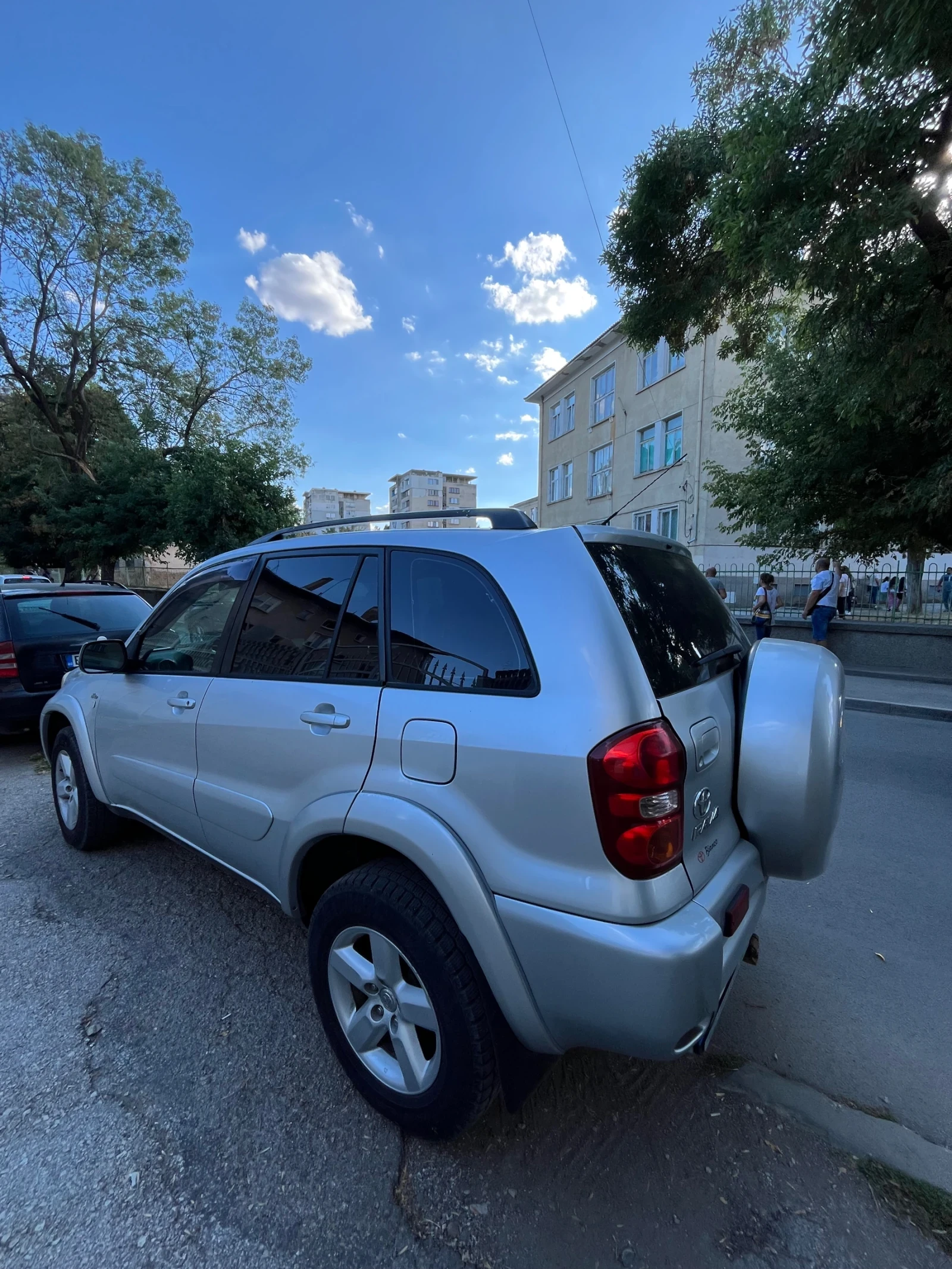 Toyota Rav4, снимка 2 - Автомобили и джипове - 56136346