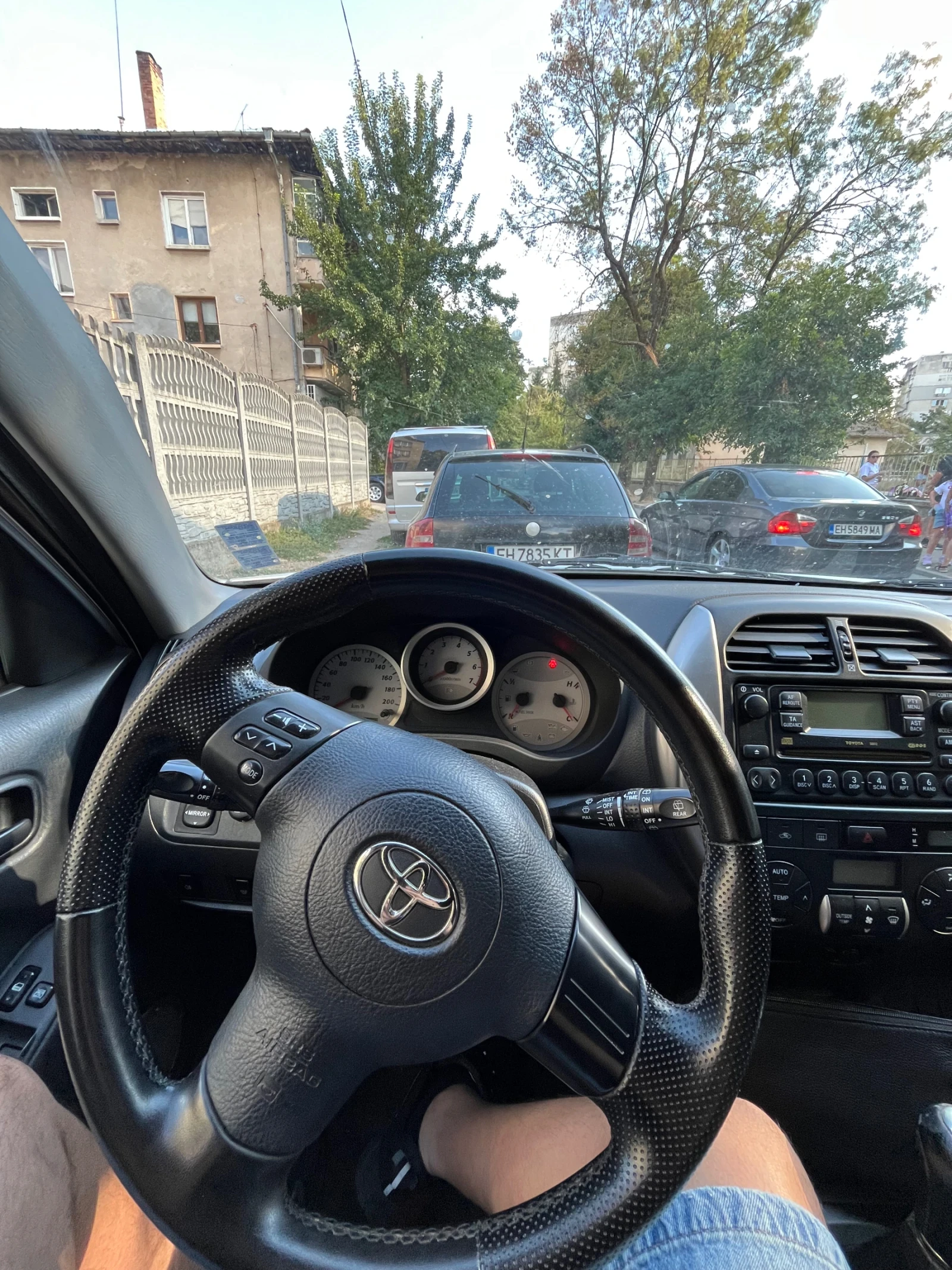 Toyota Rav4, снимка 3 - Автомобили и джипове - 56136346