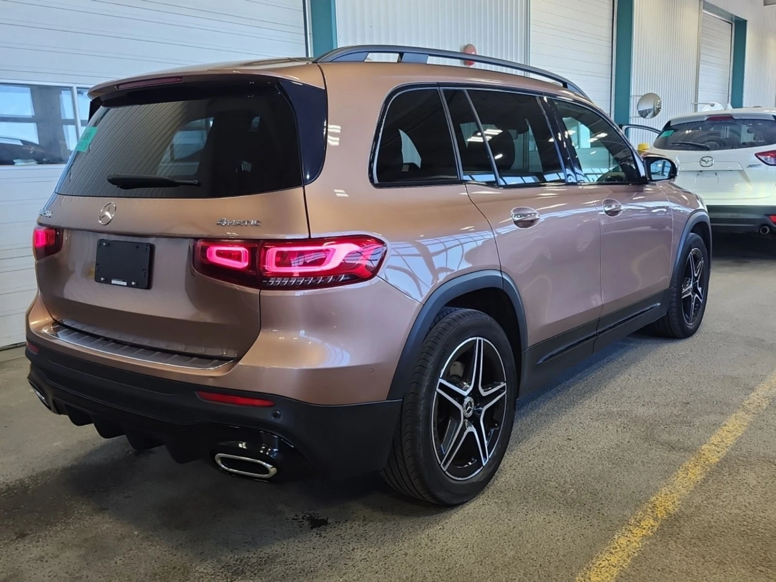 Mercedes-Benz GLB 250 AMG PKG - DISTRONIC - �������� - �������� | Mobile.bg � ����������� 4