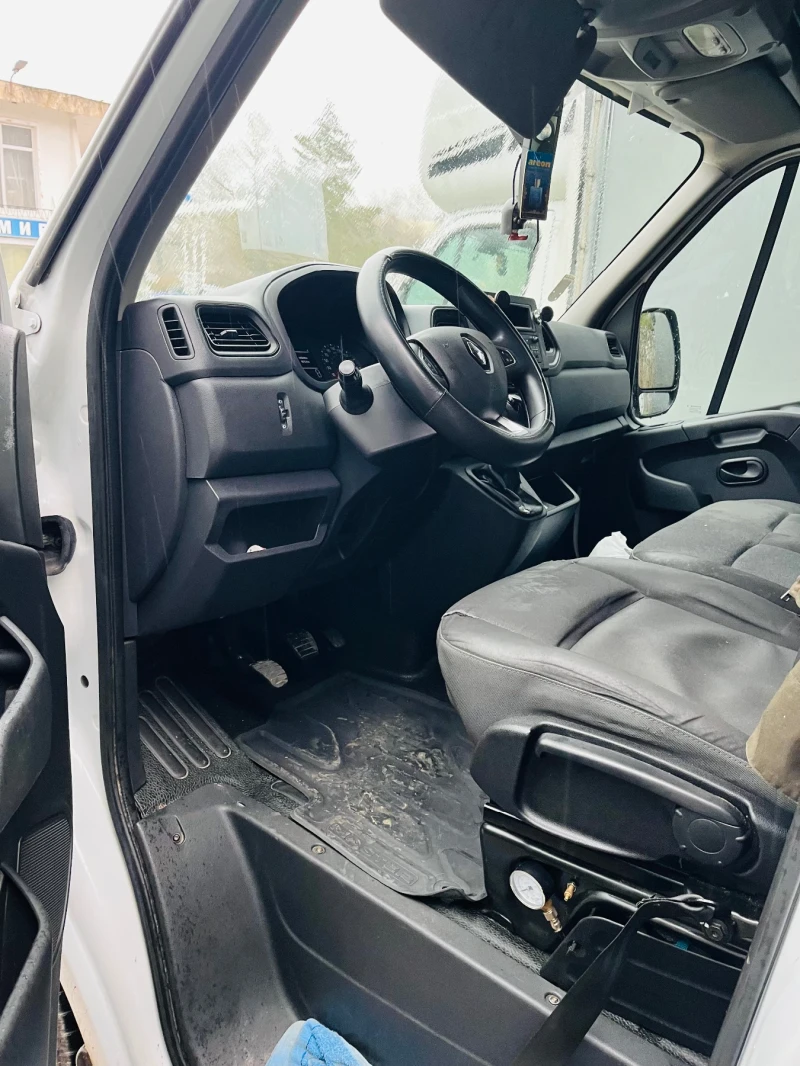 Renault Master, снимка 8 - Бусове и автобуси - 53300928