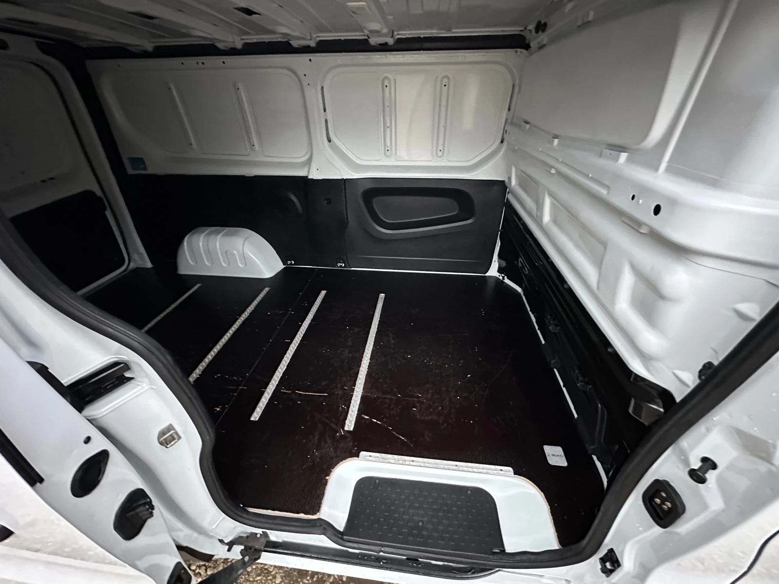 Renault Trafic 2.0DCI* Face* LONG* LED* EVRO6 - изображение 10