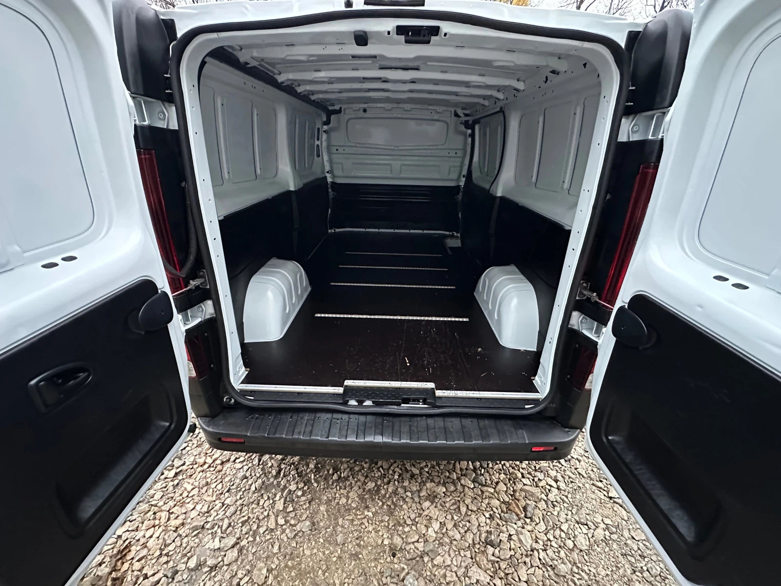 Renault Trafic 2.0DCI* Face* LONG* LED* EVRO6 - изображение 8