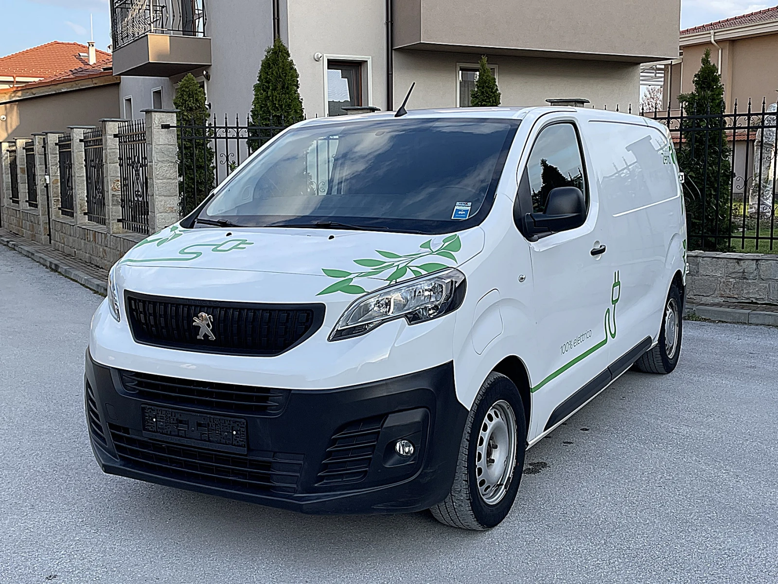 Peugeot Expert 75 kW/h Big Battery