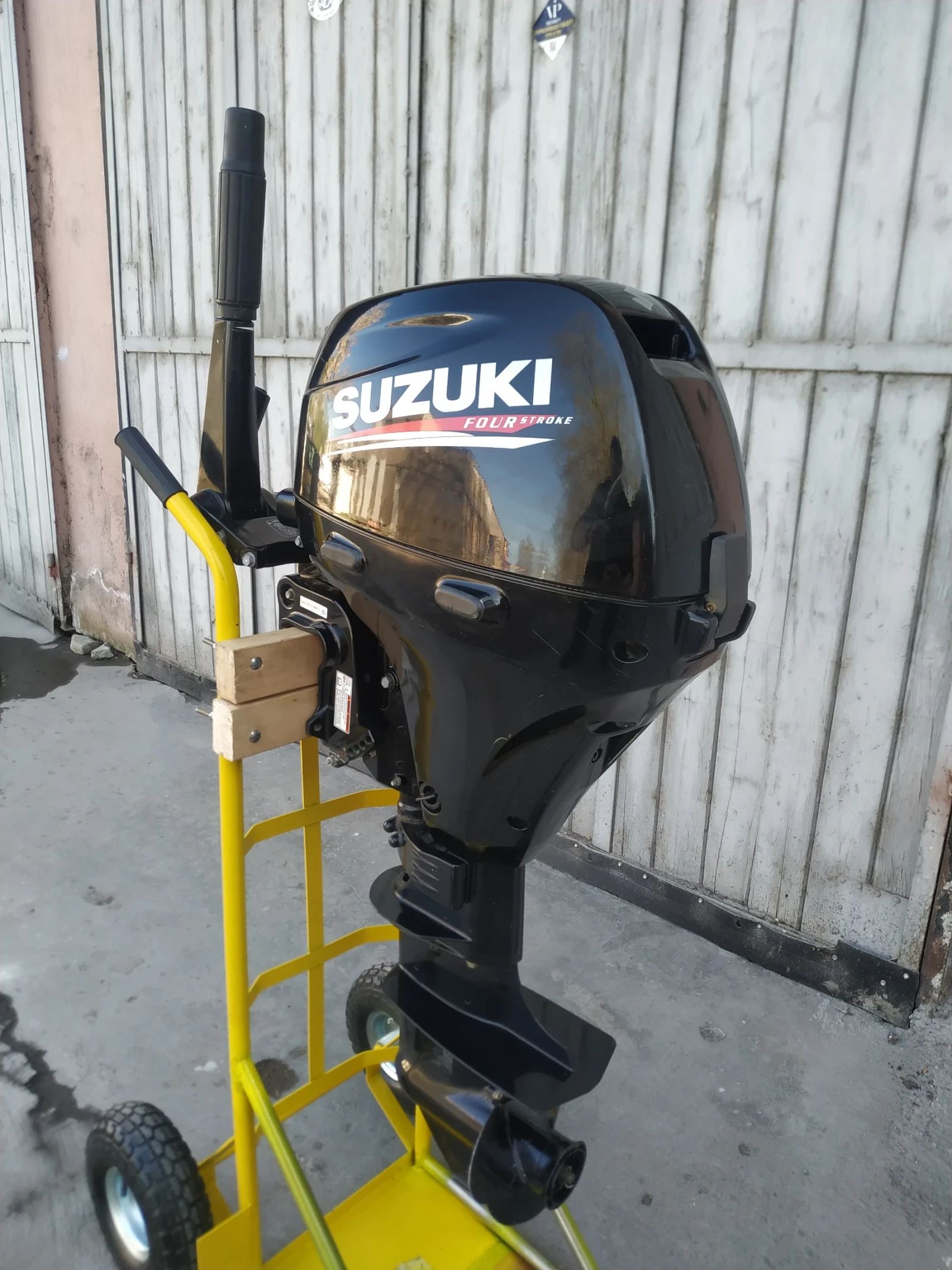 Извънбордов двигател Suzuki DF9.9A - изображение 4