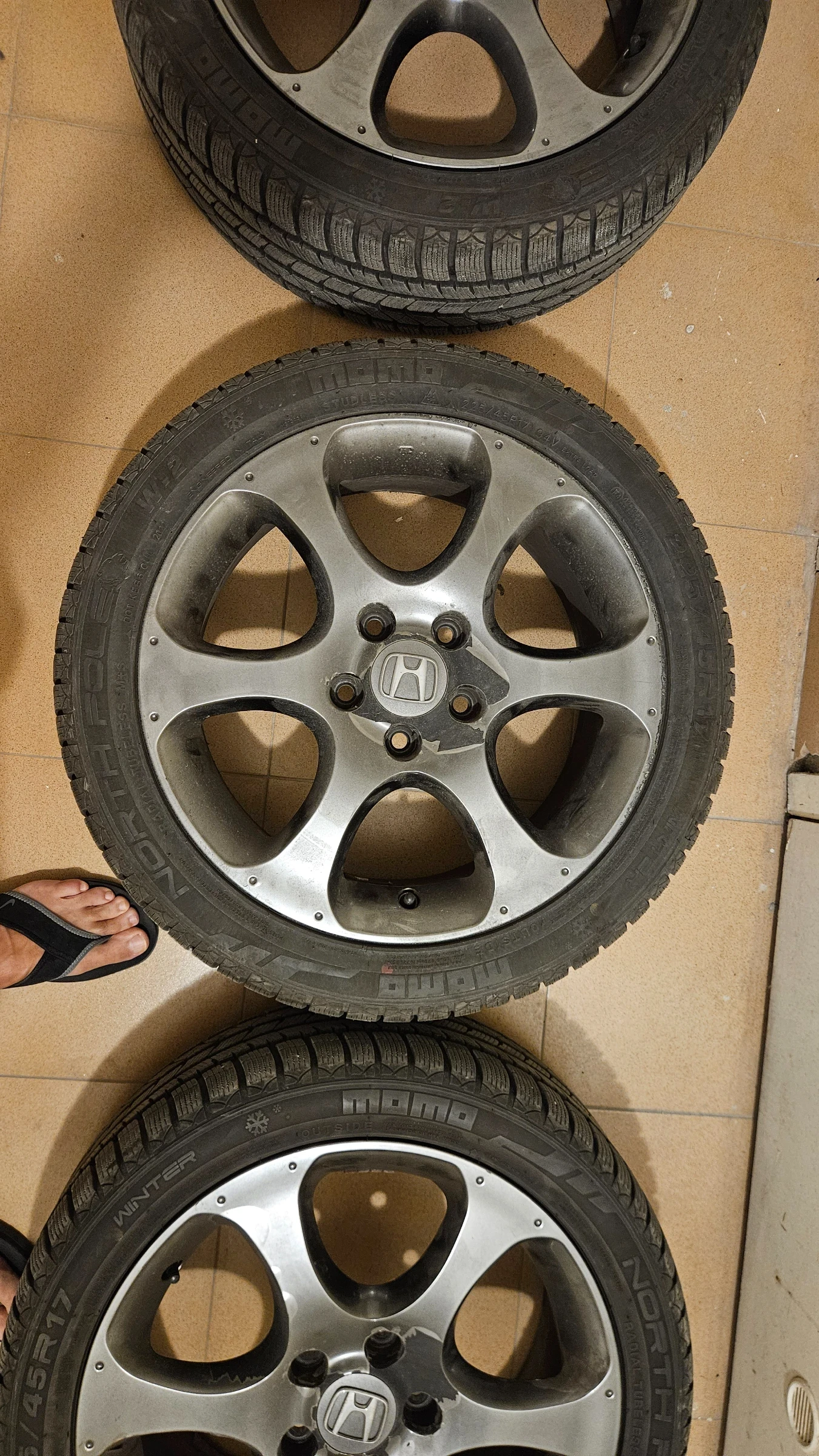    225/45R17 | Mobile.bg   4