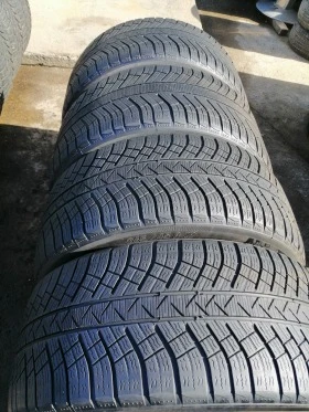 Гуми Зимни 295/40R19, снимка 3 - Гуми и джанти - 42661055