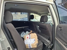 Toyota Corolla verso ЦЯЛА за ЧАСТИ, снимка 10