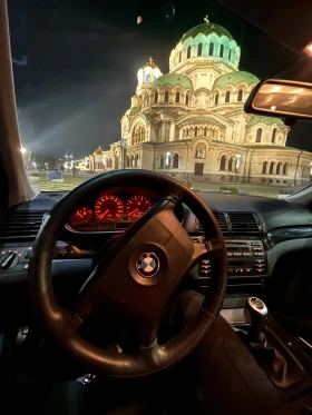 BMW 318, снимка 3