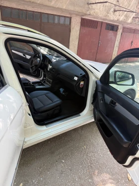 Mercedes-Benz C 220 Avantgarde, снимка 11