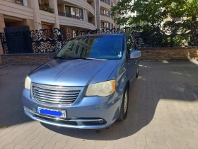 Chrysler Town and Country Town and Country Газ/Бензин, снимка 3