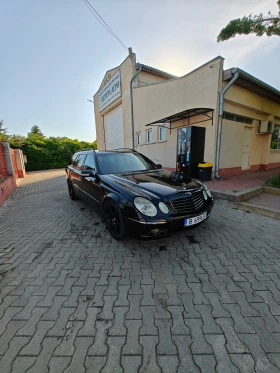 Mercedes-Benz E 320 EVO, снимка 2