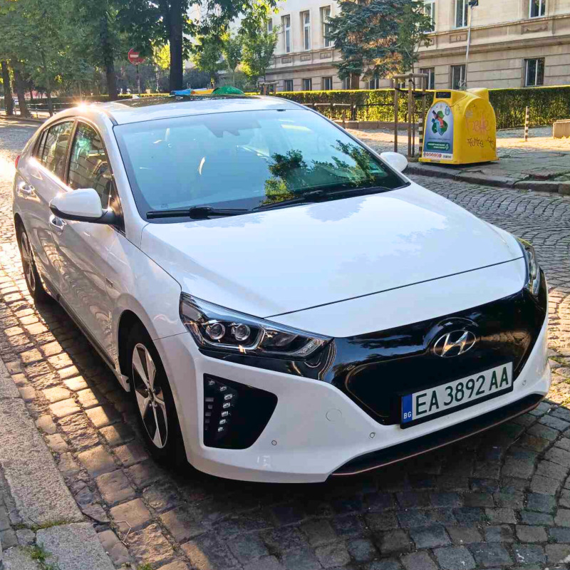 Hyundai Ioniq Premium, снимка 1 - Автомобили и джипове - 46497119