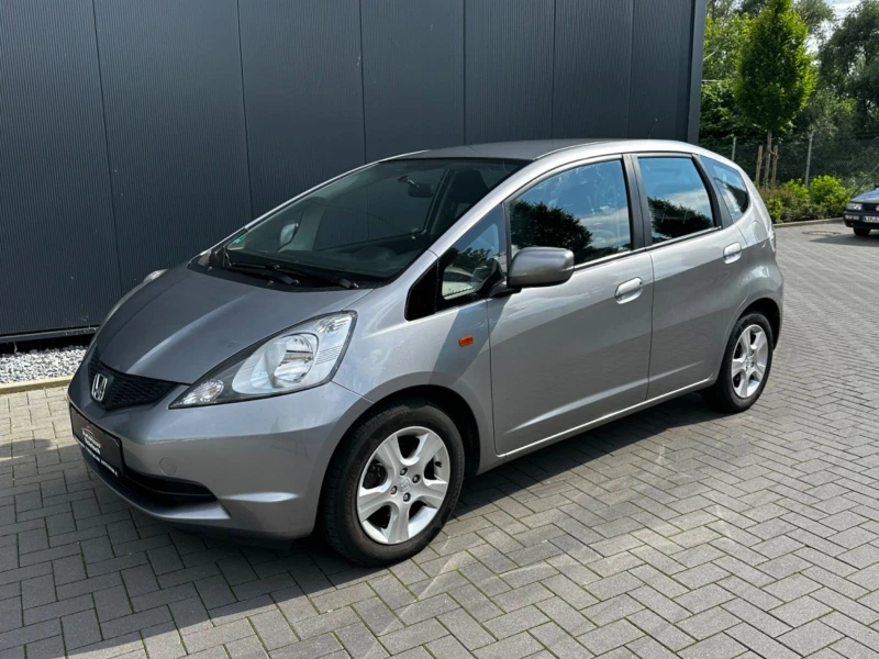 Honda Jazz 1.3 бензин, снимка 1 - Автомобили и джипове - 47417439