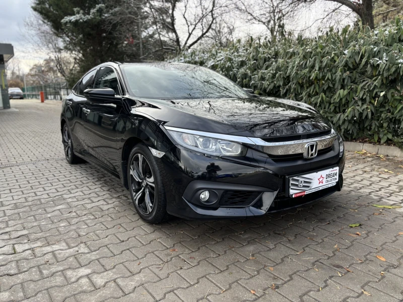 Honda Civic 1.5 VTEC TURBO Elegance, снимка 3 - Автомобили и джипове - 48049633