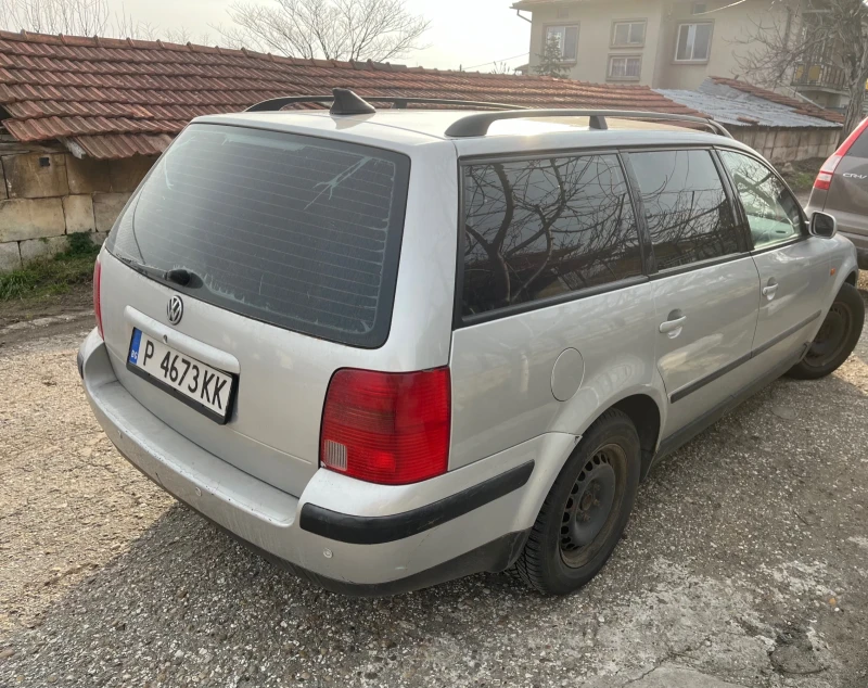 VW Passat, снимка 4 - Автомобили и джипове - 48933066