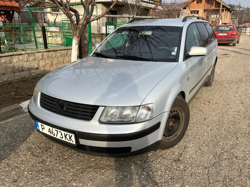 VW Passat, снимка 1 - Автомобили и джипове - 48933066