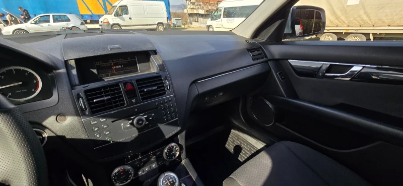 Mercedes-Benz C 220 OM646, снимка 7 - Автомобили и джипове - 49516026