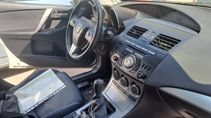 Mazda 3 Mazda 3 MRZ-CD 2, 2 185кс 6-скорости, снимка 4 - Автомобили и джипове - 52019270