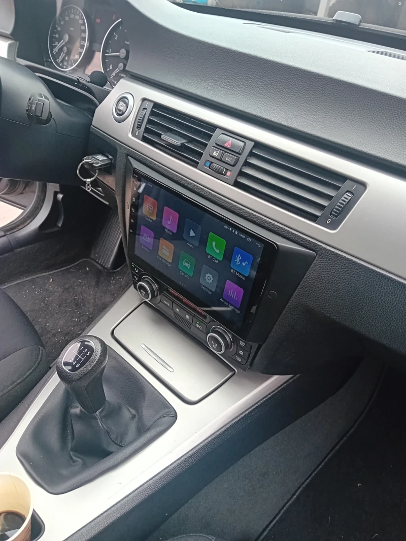 BMW 320, снимка 9 - Автомобили и джипове - 52354287