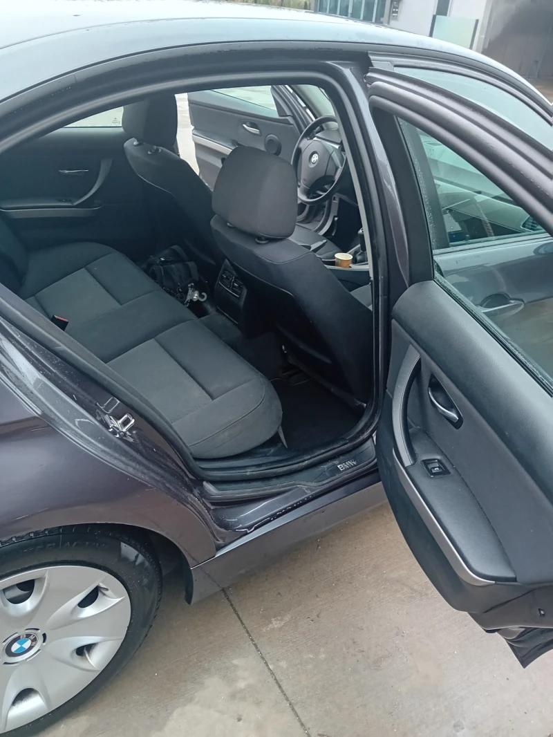 BMW 320, снимка 13 - Автомобили и джипове - 52354287