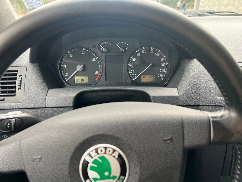 Skoda Fabia 1.9 TDI 101кс, снимка 7 - Автомобили и джипове - 52400959