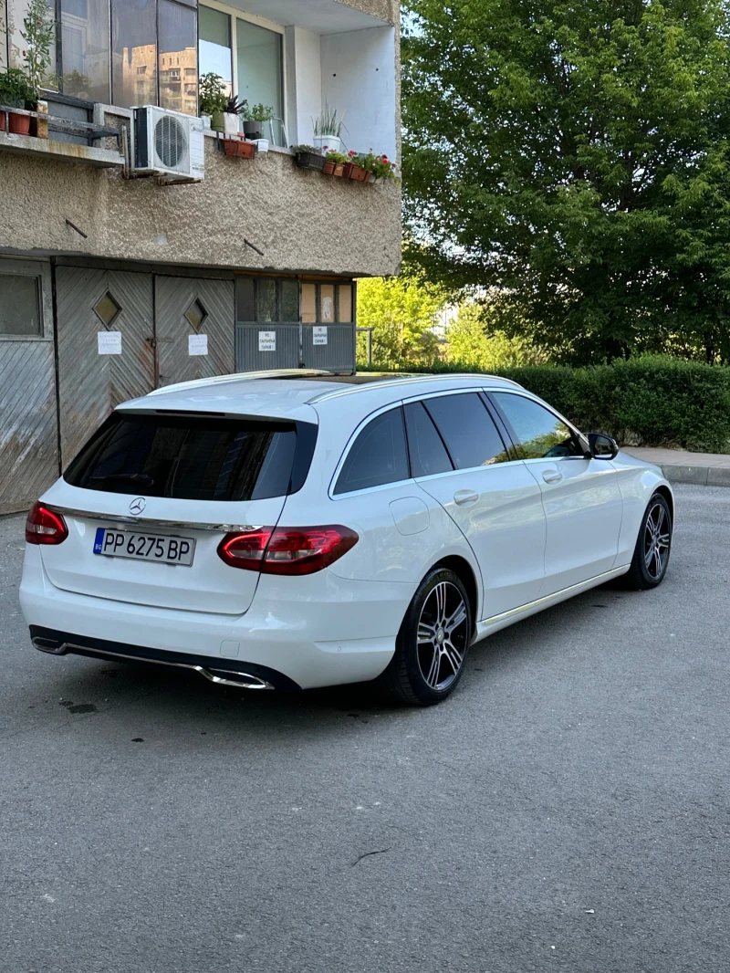 Mercedes-Benz C 220, снимка 4 - Автомобили и джипове - 53060865