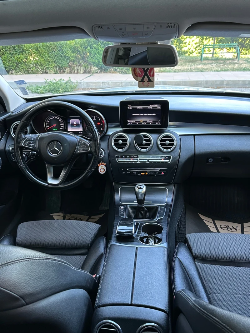 Mercedes-Benz C 220, снимка 10 - Автомобили и джипове - 53060865