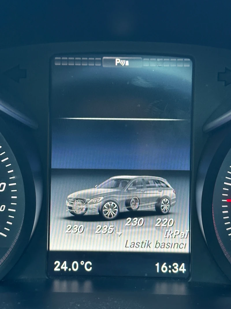 Mercedes-Benz C 220, снимка 11 - Автомобили и джипове - 53060865