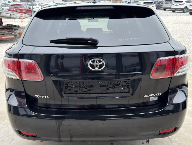 Toyota Avensis 2.2 D-4D EURO5A, снимка 6 - Автомобили и джипове - 53442335